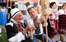 На Тернопільщині відбувся фестиваль "Борщівська вишиванка"