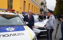 Глава Одесской ОГА Степанов передал полиции области 77 патрульных авто (фото)