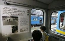 Поліція розшукує підлітків, які на станції київського метро зістрибнули на колію перед потягом (відео)