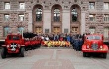 Кличко поздравил спасателей с профессиональным праздником
