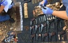 У центрі Маріуполя знайдено зброю, викрадену бойовиками з військової частини в 2014 році (фото)