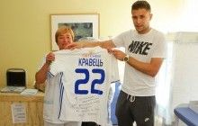 Нападник "Динамо" Кравець закупив дорогу апаратуру для пологового будинку однієї з лікарень