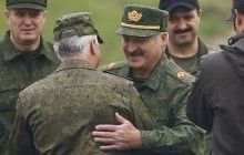 Якщо снаряд влучить – одразу двох не стане: Лукашенко пожартував про відсутність Путіна на навчаннях