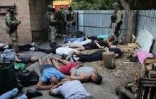 Вклали обличчям на землю: на Кіровоградщині затримали десятки озброєних злочинців під час "сходки" (фото, відео)