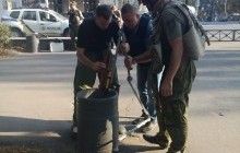 В центре Мариуполя в урне нашли бомбу (фото)