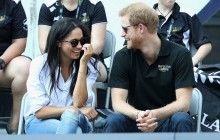 Влюбленные принц Гарри и актриса Меган Маркл впервые появились на публике в качестве пары (фото, видео)