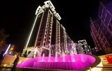 В Киеве открыли уникальную 150-метровую аллею светомузыкальных фонтанов