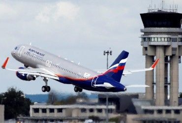 Акції Аерофлоту впали після попередження Зеленського