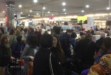 По всему миру произошел сбой в системе регистрации на авиарейсы (фото)