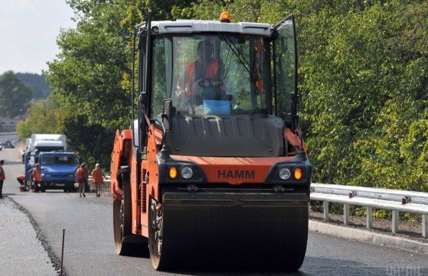 Українцям розповіли, як потрапити на курорти Азовського моря, уникнувши заторів через ремонт доріг (схема)