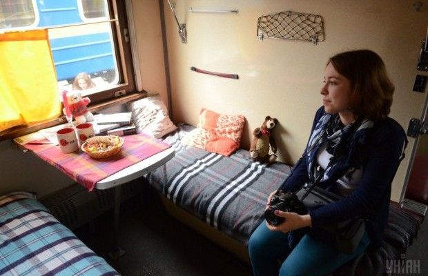 "Укрзалізниця" призначила до Великодня 12 додаткових поїздів (список)