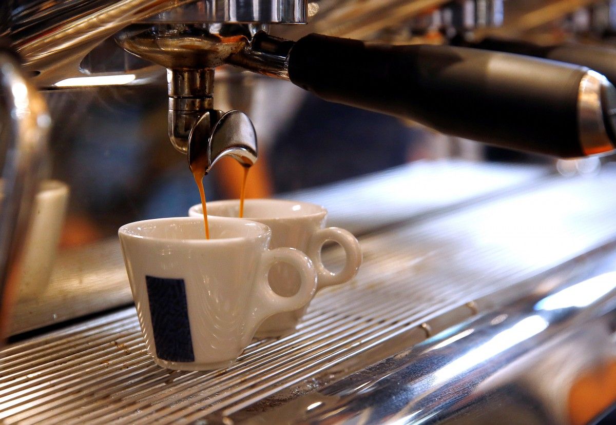 У київських закладах суттєво здорожчала кава / фото REUTERS