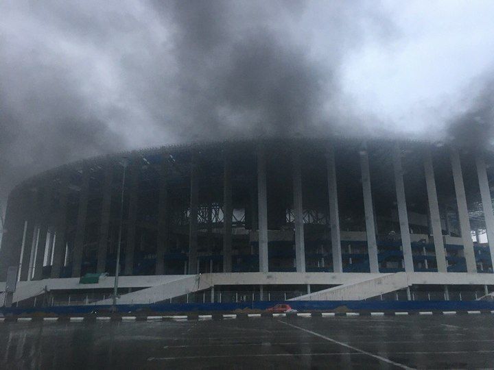 На стадіоні в Нижньому Новгороді сталася пожежа / mk.ru На стадіоні в Нижньому Новгороді сталася пожежа / mk.ru