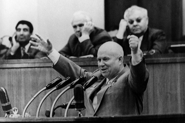 Family ties with Khrushchev, according to his great-granddaughter, makes her life more interesting / photo from russianlook.com 