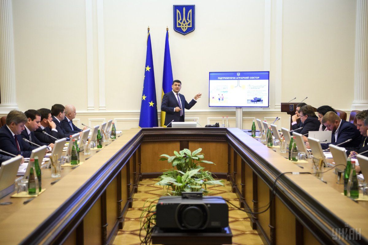 По мнению Новака, правительство допустило зашкаливание экономического популизма / фото УНИАН По мнению Новака, правительство допустило зашкаливание экономического популизма / фото УНИАН