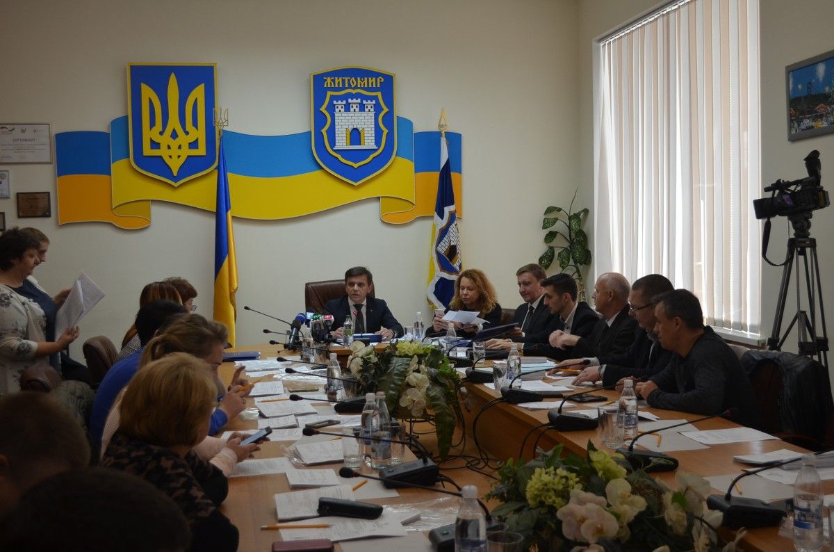 Влада Житомира нагородить художника Камишного відзнакою 'За заслуги перед містом' ІІ ступеня Влада Житомира нагородить художника Камишного відзнакою 'За заслуги перед містом' ІІ ступеня