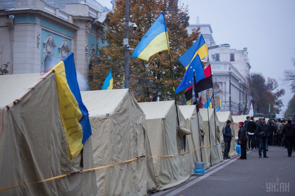 Число участников акции у ВР становится все меньше / фото УНИАН