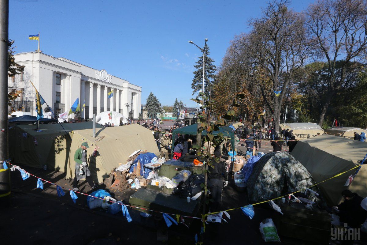 Палаточный городок на волге