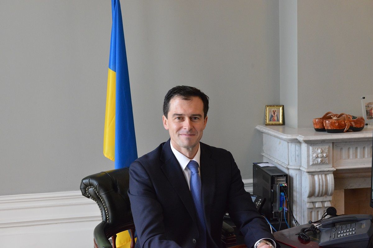 Ченцов прокоментував дії Угорщини проти України / фото УНІАН Ченцов прокоментував дії Угорщини проти України / фото УНІАН