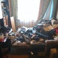 В квартире на столичной Оболони обнаружили арсенал оружия (фото)