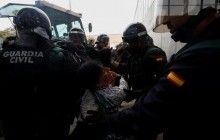 Во время столкновений на референдуме в Каталонии ранения получили 11 силовиков - МВД Испании