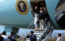 Трамп прибыл в разрушенный ураганом Пуэрто-Рико (фоторепортаж)
