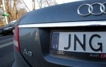 Лутковская требует от Авакова прекратить сбор полицией информации о владельцах авто с еврономерами
