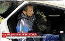 Чоловік, що розбив у Києві меморіал Небесної сотні, заявив про готовність повторити акт вандалізму