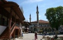 Russian-occupied Crimea "nationalizes" Bakhchisaray palace