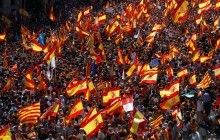 В Барселоне на митинг против отделения Каталонии от Испании вышли около миллиона человек