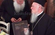 Настоятель монастиря Ватопед подарував Патріарху Варфоломію книгу афонського старця