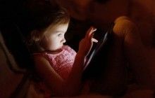 Папа Римский - о необходимости защищать детей от "темной стороны" интернета