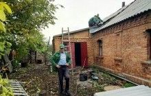 На Житомирщине строители восстановили 35 домов одиноких пожилых людей, пострадавших от града