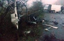Смертельное ДТП на Житомирщине: три женщины выпали из микроавтобуса, одна из них погибла (фото)