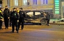 Харьковчане несут цветы и свечи к месту ночной аварии (видео)