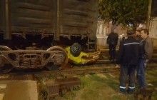 В Одесском порту грузовой поезд раздавил легковушку (фото)