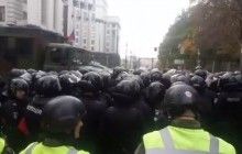 Силовики заблокировали проход к Раде со стороны Садовой (фото, видео)
