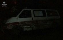 На Тернопільщині внаслідок зіткнення таксі та швидкої авто медиків вилетіло у кювет (фото)