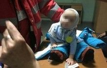 У Києві біля вокзалу жінка залишила 9-місячну дитину й пішла пиячити (фото)