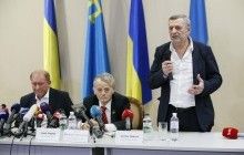 Freed Crimean Tatar leaders vow to return to Russian-held homeland