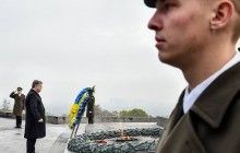 Честь и хвала тем, кто спас от нацизма народы Европы – Порошенко (фото)