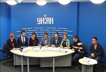 Підписання тристороннього Меморандуму щодо роботи гарячої лінії для постраждалих на Сході та в Криму