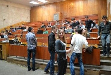 Вишам рекомендували продовжити канікули, або піти на дистанційку