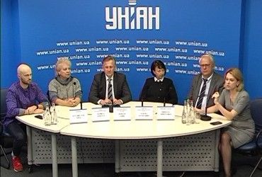 Лікарі закликають чоловіків долучитися до боротьби з раком грудей