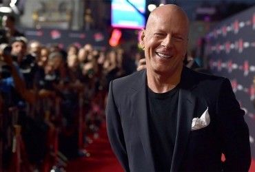 Стало известно, как сейчас выглядит больной афазией Брюс Уиллис