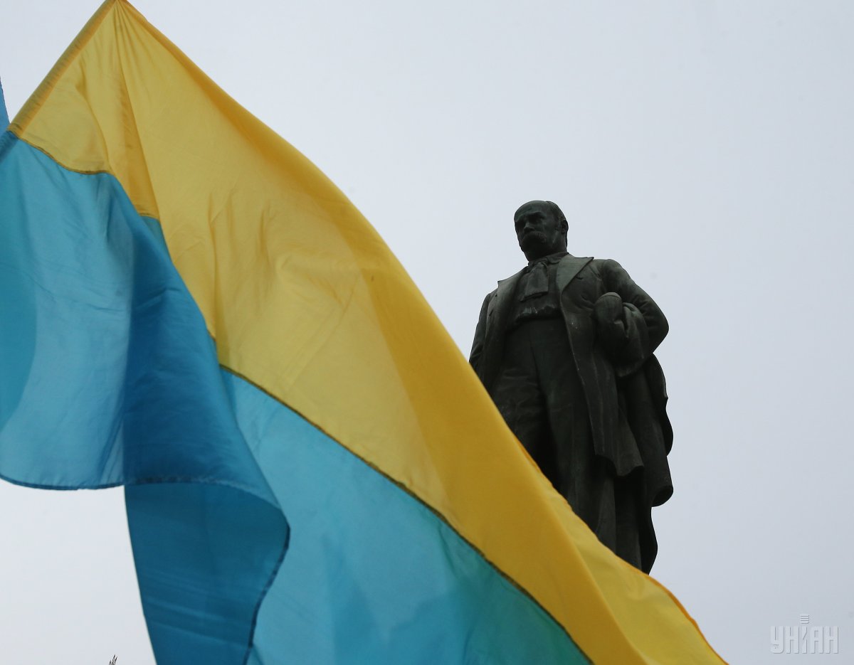 Короткі вірші Тараса Шевченка про Україну / фото УНІАН Короткі вірші Тараса Шевченка про Україну / фото УНІАН