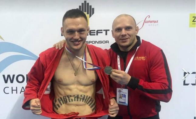Максим Рирндовський і старший тренер збірної України з бойового самбо Сергій Грабовський / sambo.net.ua Максим Рирндовський і старший тренер збірної України з бойового самбо Сергій Грабовський / sambo.net.ua
