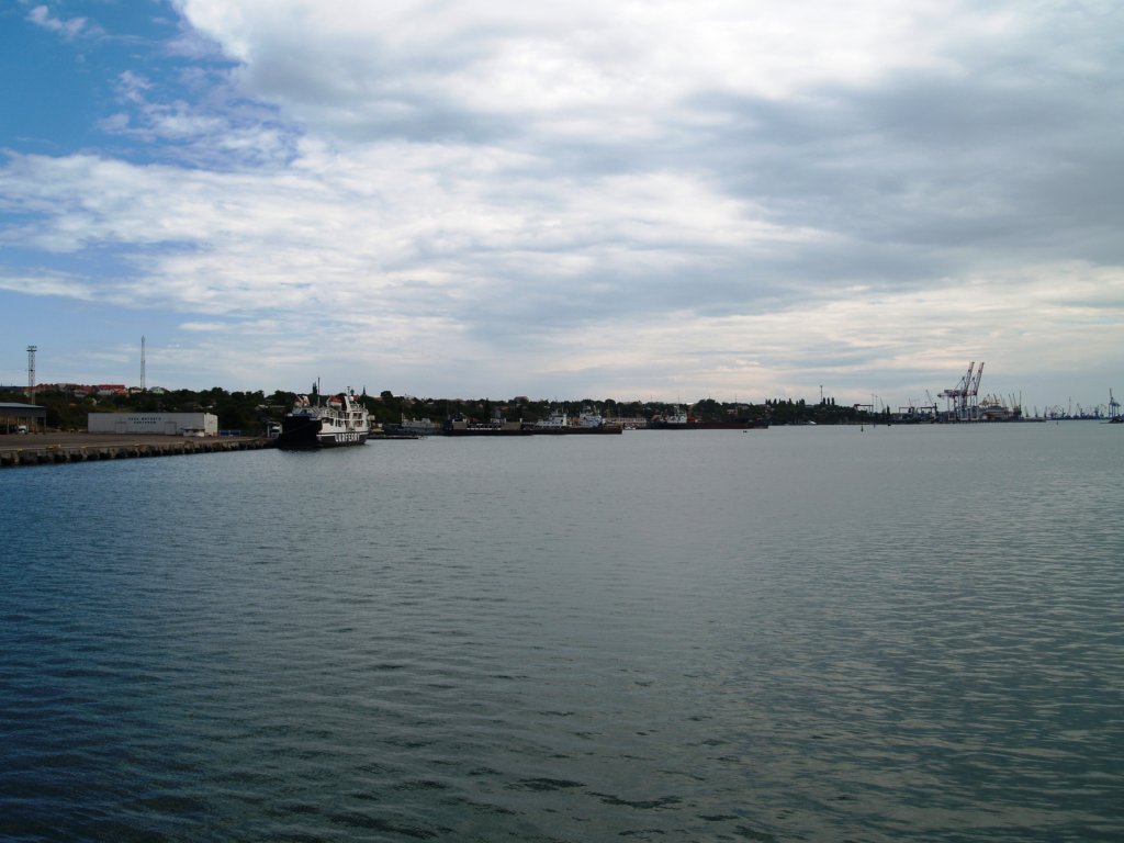 Порт "Чорноморськ" / фото seaport.com.ua