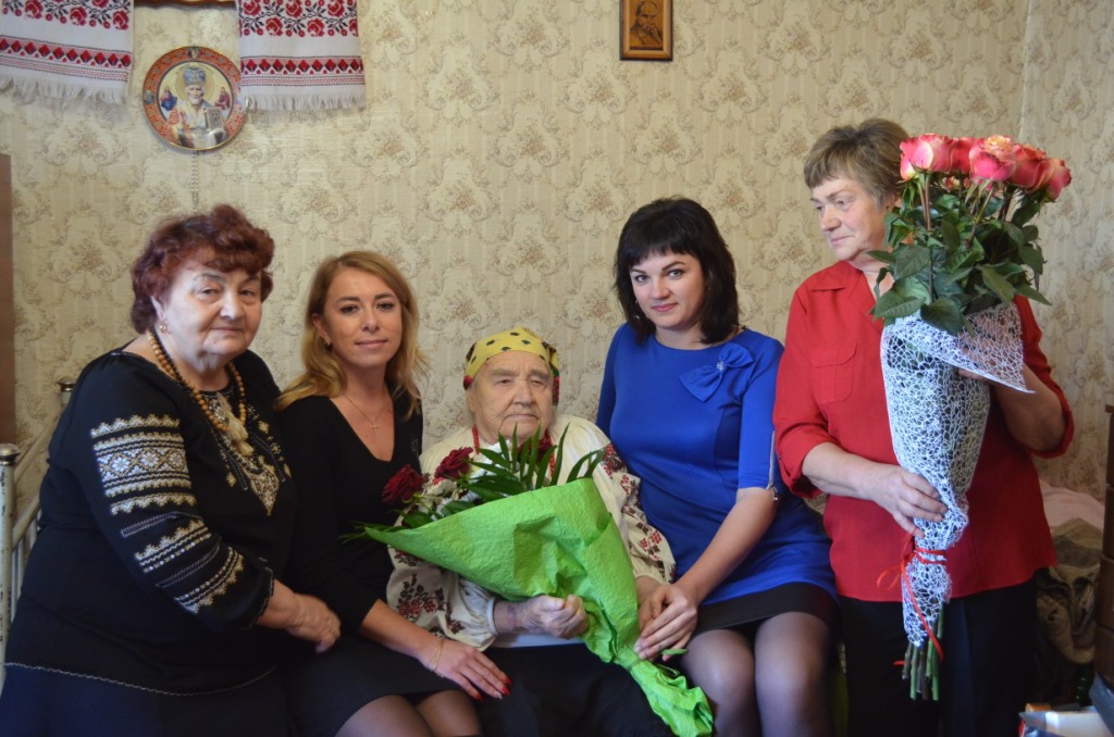 Сьогодні вона святкує свій сотий день народження / фото zt-rada.gov.ua Сьогодні вона святкує свій сотий день народження / фото zt-rada.gov.ua