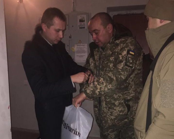 Алімпієва затримала військова прокуратура / facebook.com/LlutsenkoYuri Алімпієва затримала військова прокуратура / facebook.com/LlutsenkoYuri